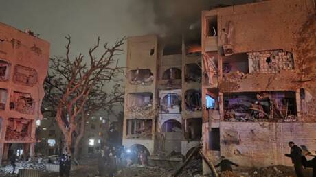 تصعيد عسكري بين إيران وإسرائيل: صواريخ وغارات