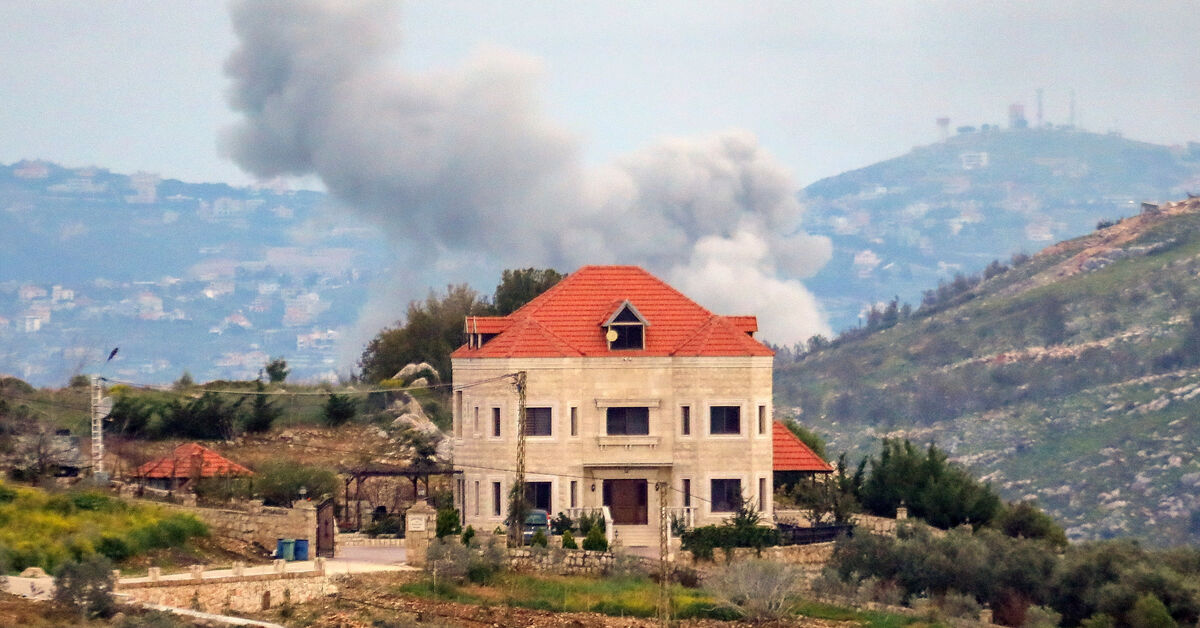 Israel plans buffer zone in southern Lebanon