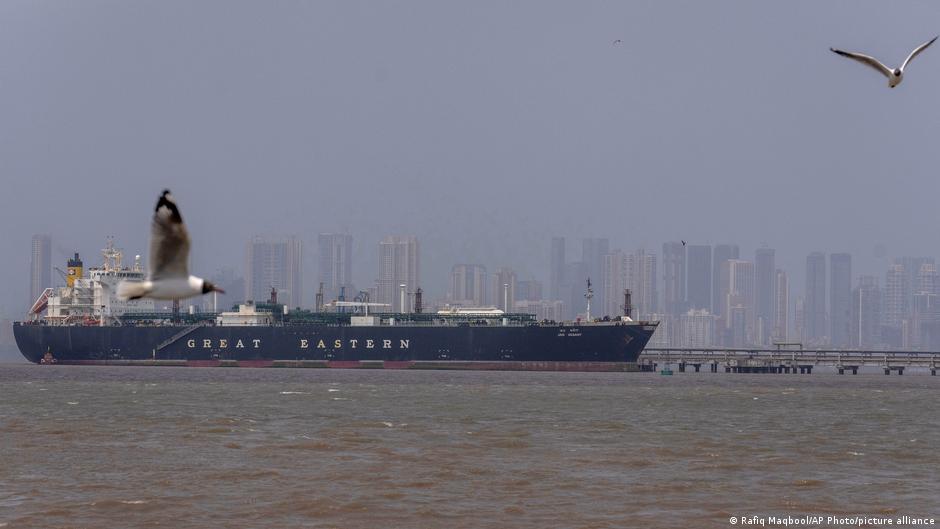 عبور ناقلة غاز LPG إلى الهند عبر مضيق هرمز