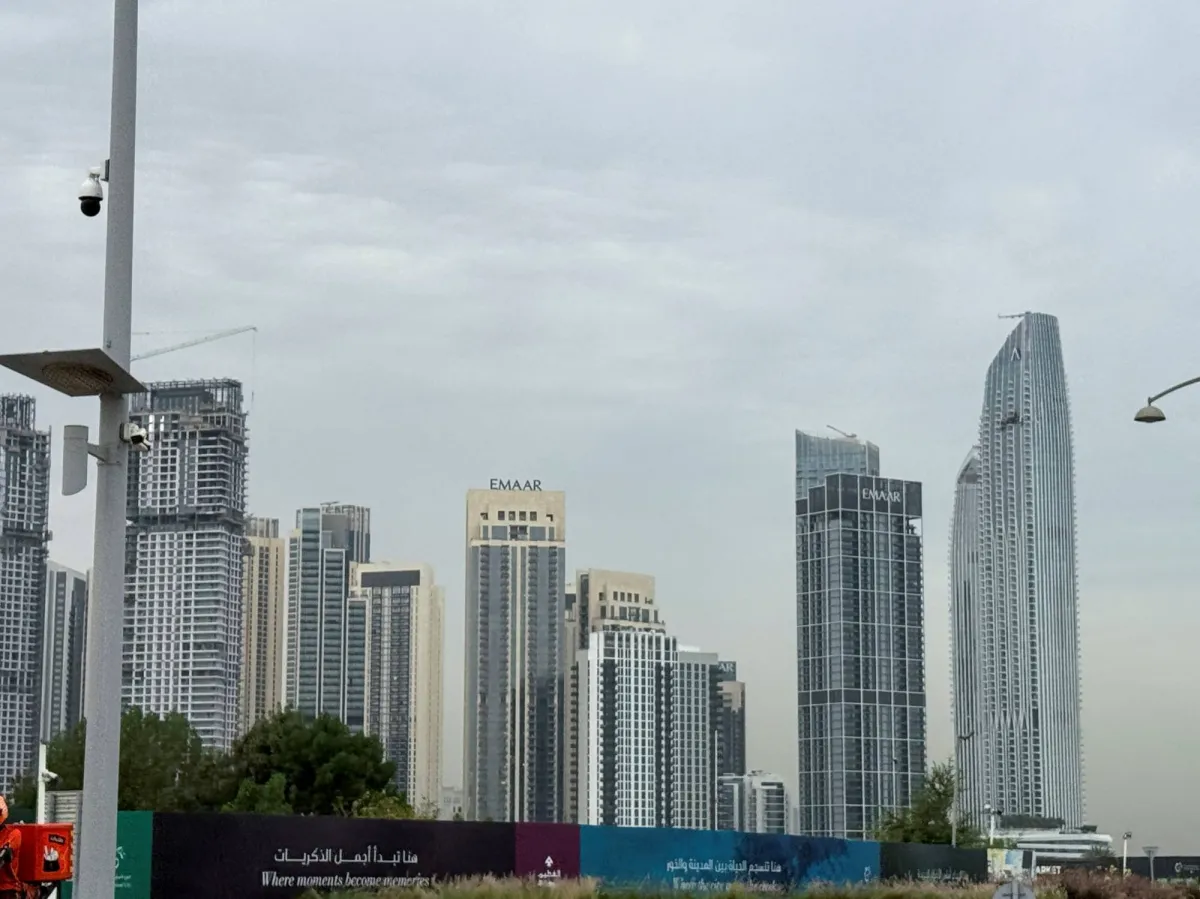 اعتراض صواريخ وطائرات مسيرة إيرانية في الإمارات