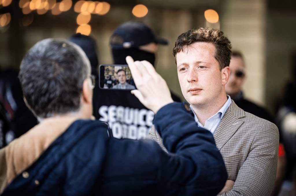 Rechtsextremer Aufstieg bei Kommunalwahlen in Frankreich