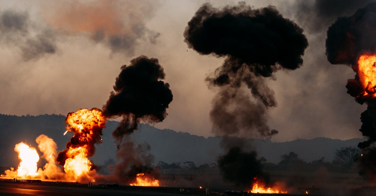 هجوم أمريكي إسرائيلي يقتل 13 في إيران