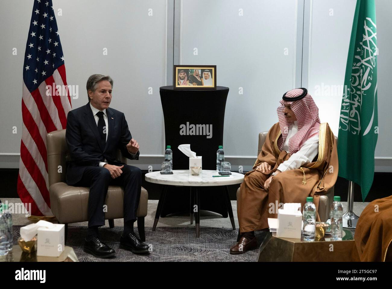 Eskalation in der Region zwischen Außenministern erörtern