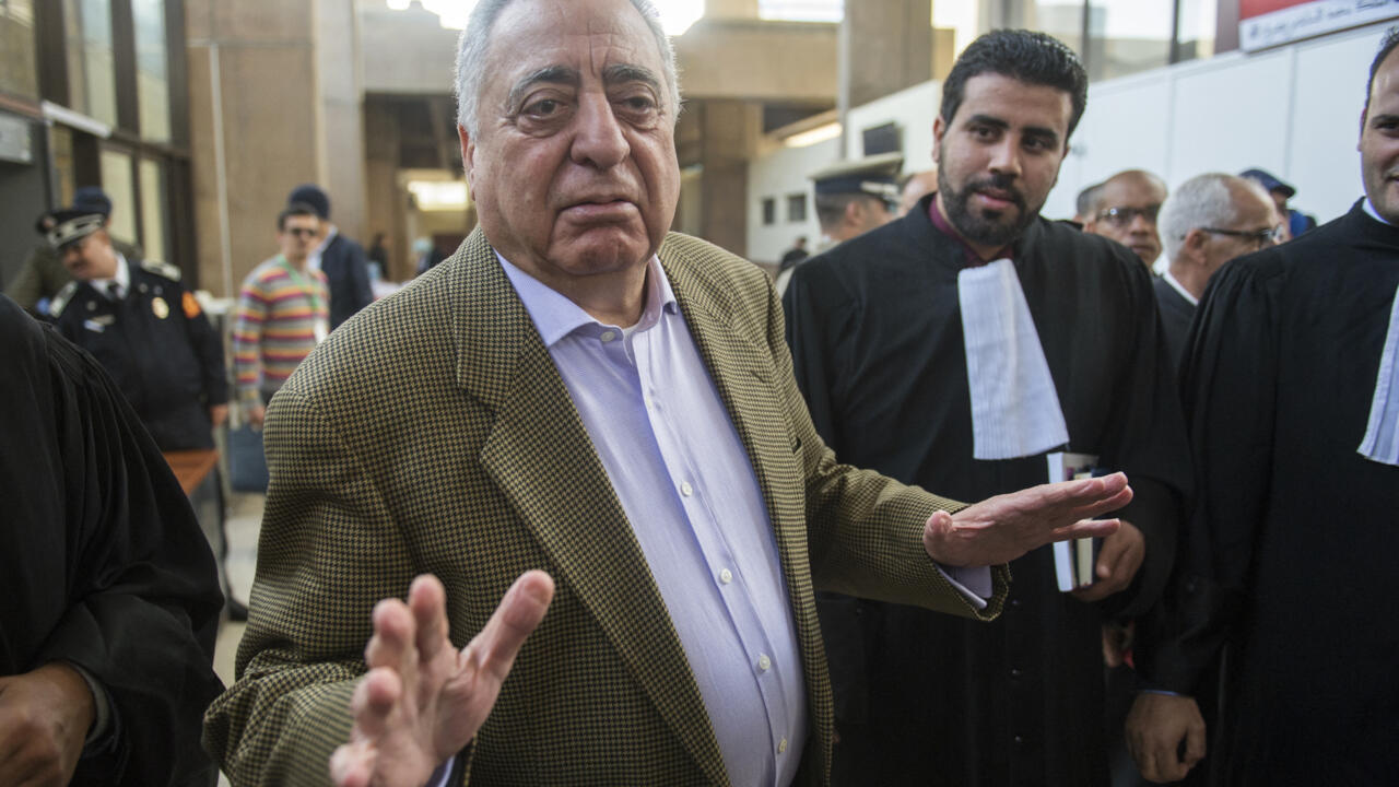 محمد زيان: حكم بالسجن خمس سنوات بتهمة اختلاس أموال