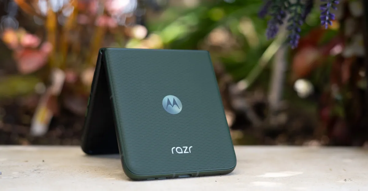 زيادة أسعار هواتف موتورولا رازر الجديدة