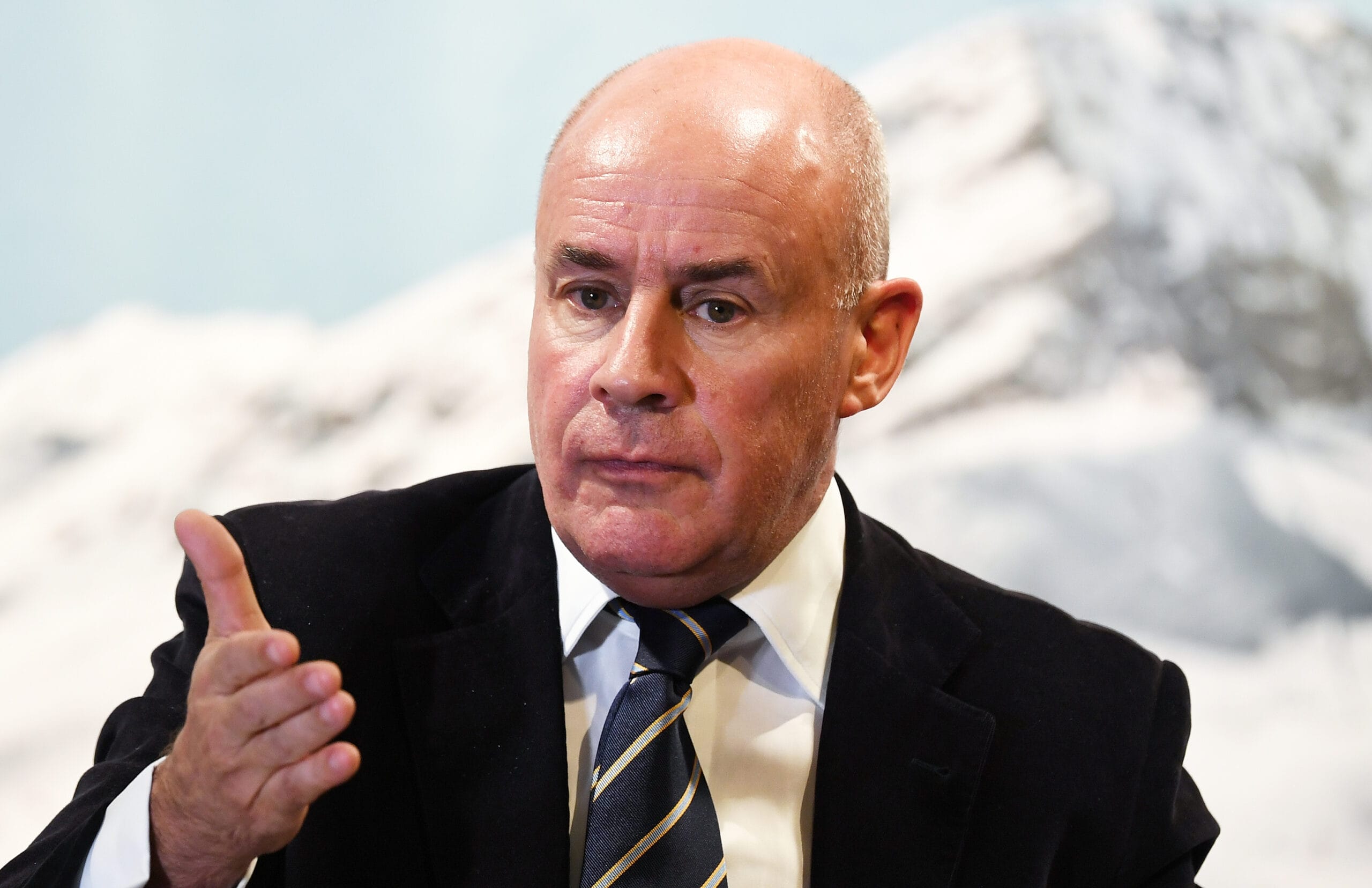 ترشيح <strong>ألياسش</strong> لإعادة انتخابه في الاتحاد الدولي للتزلج