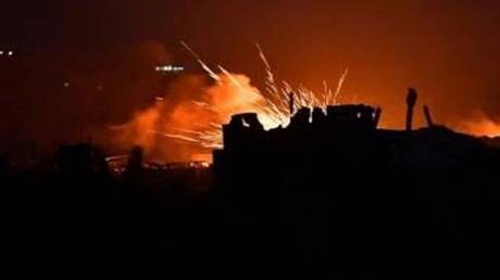 Iranian Revolutionary Guard Targets Military Sites in Gulf