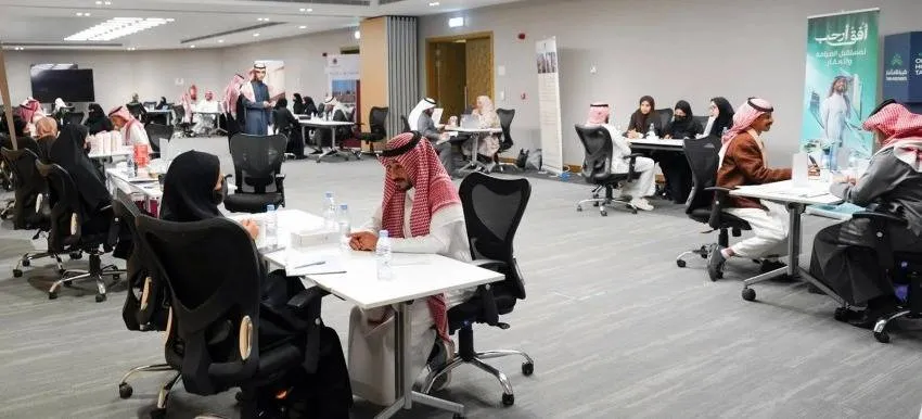 السعودية توسع التوطين بإدراج 69 مهنة إدارية جديدة