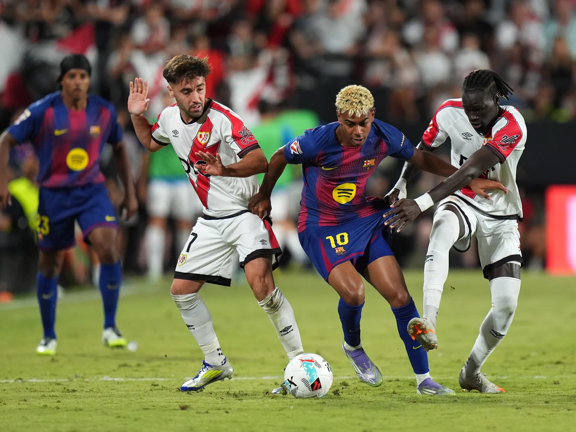 Match entre le FC Barcelone et Rayo Vallecano en Liga