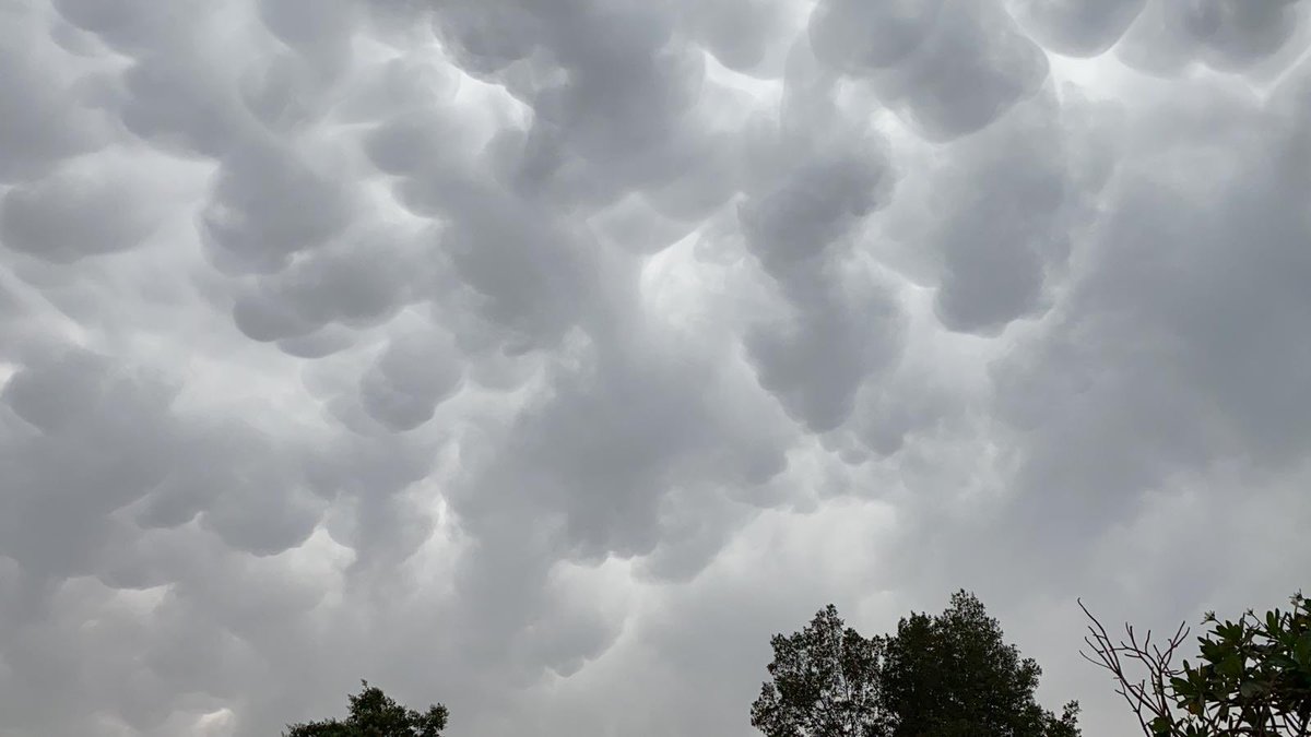 سحب الماماتوس في قطر: دلالات وتأثيرات