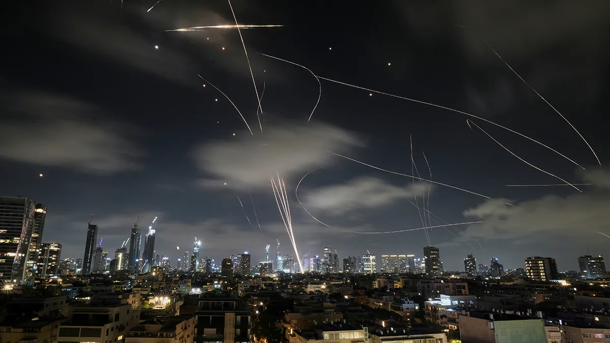 Escalate American-Israeli Bombing Targets Iran