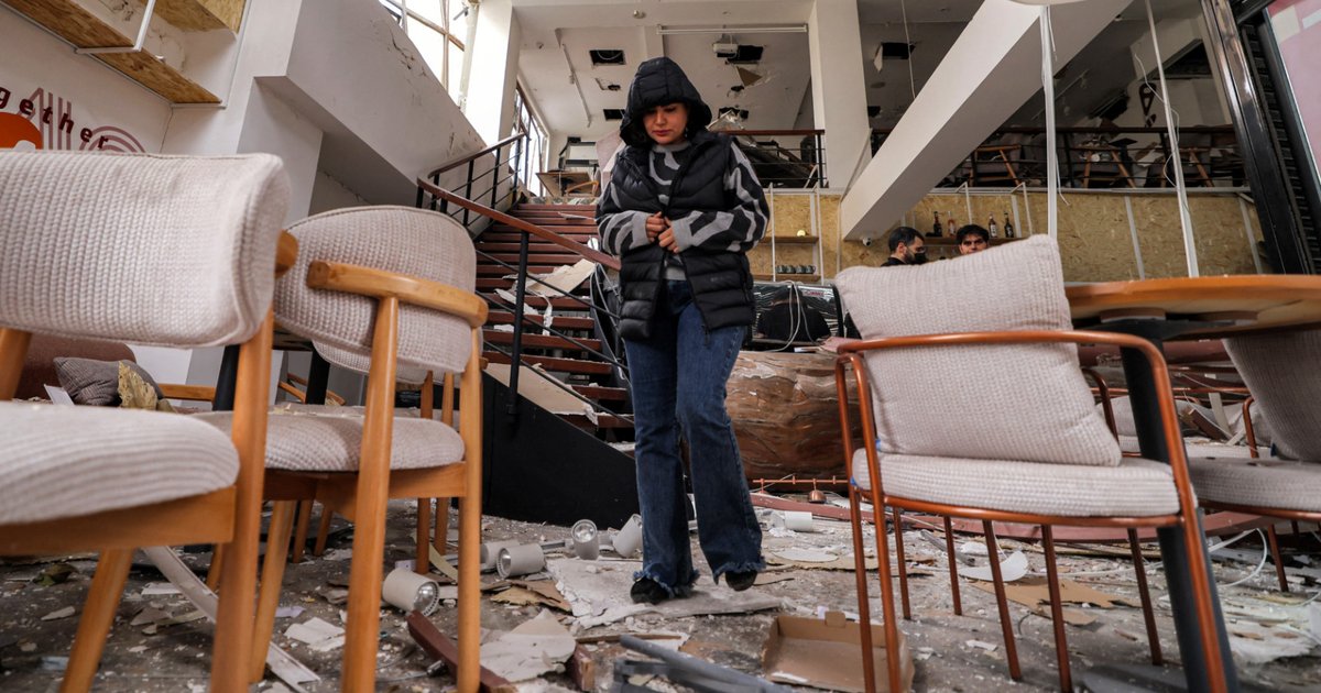 Destruction des petites entreprises à Téhéran à cause des frappes