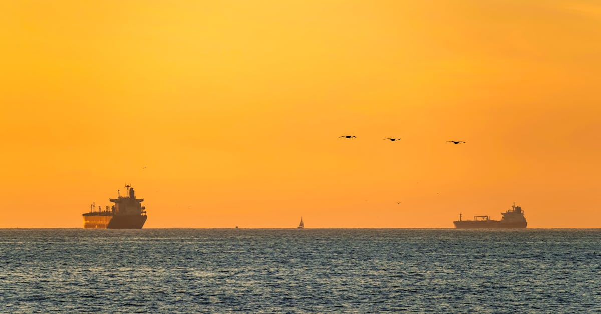 إيران توقف حركة ناقلات النفط عبر مضيق هرمز