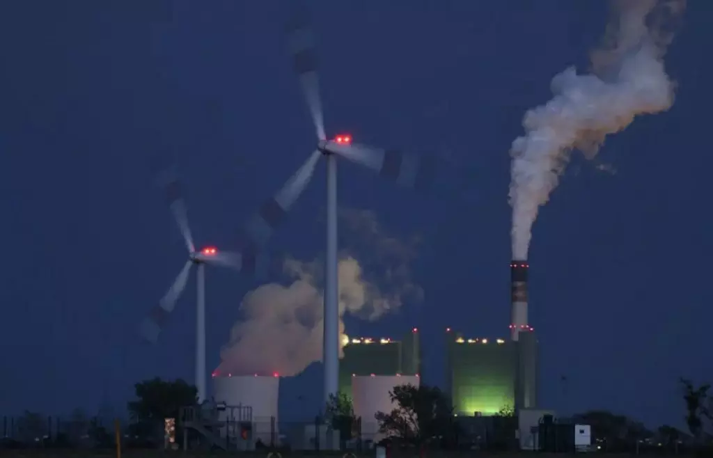 زيادة استخدام الفحم في أوروبا وآسيا وسط أزمة الغاز