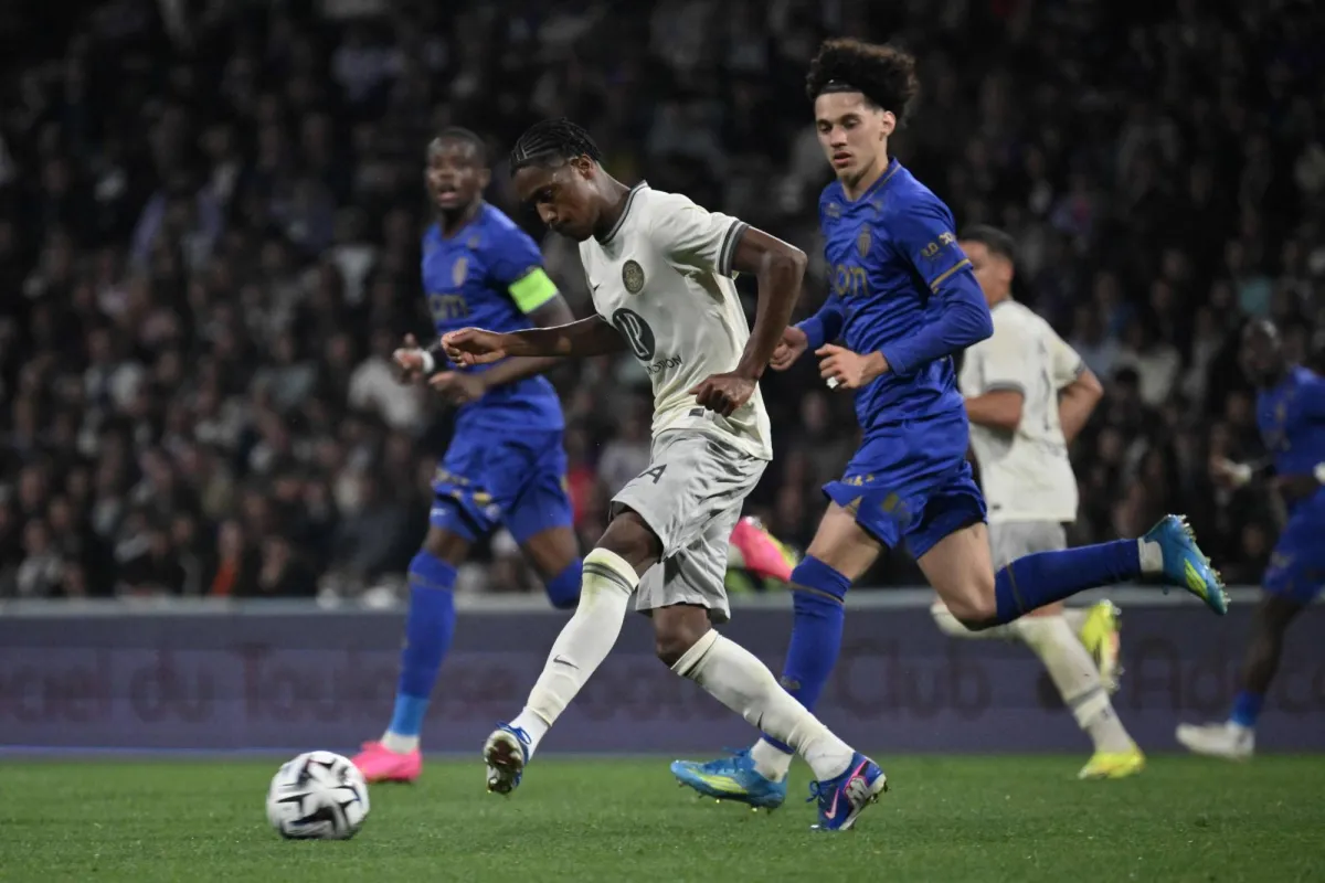 موناكو يتعادل مع تولوز ويقلص فرصه في دوري الأبطال