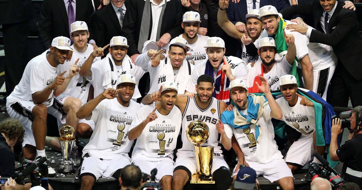 فرص سان أنطونيو سبيرز في الفوز بالبطولة