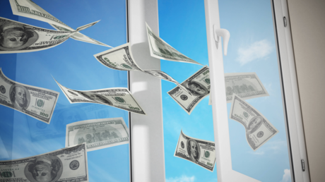 Bizarre Incident in Moscow: Girl Throws $88,000 Bag