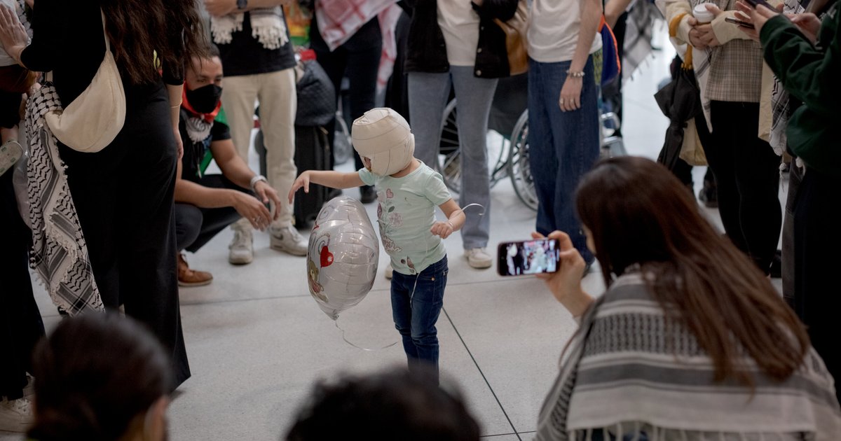 Eighty-One Palestinian Children Arrive for Treatment in Jordan