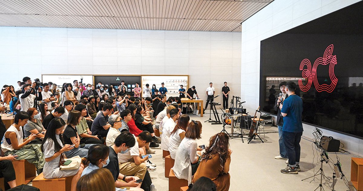 Lessons from Apple on Quality Management and Global Impact