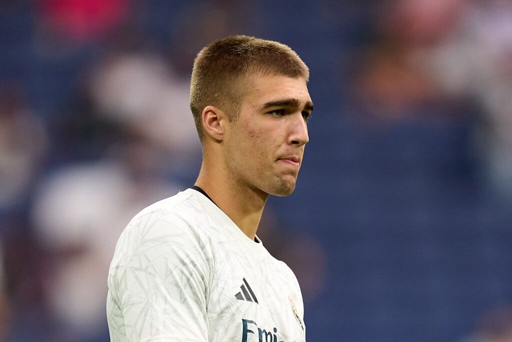 كولونغا يختار حارس مرمى في السبعين من عمره