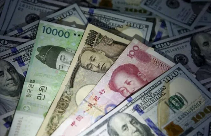 Global Bond Prices Decline Amid Middle East Conflict