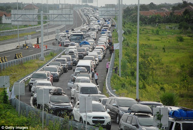 Verkehrsstau in Indonesien nach dem Opferfest