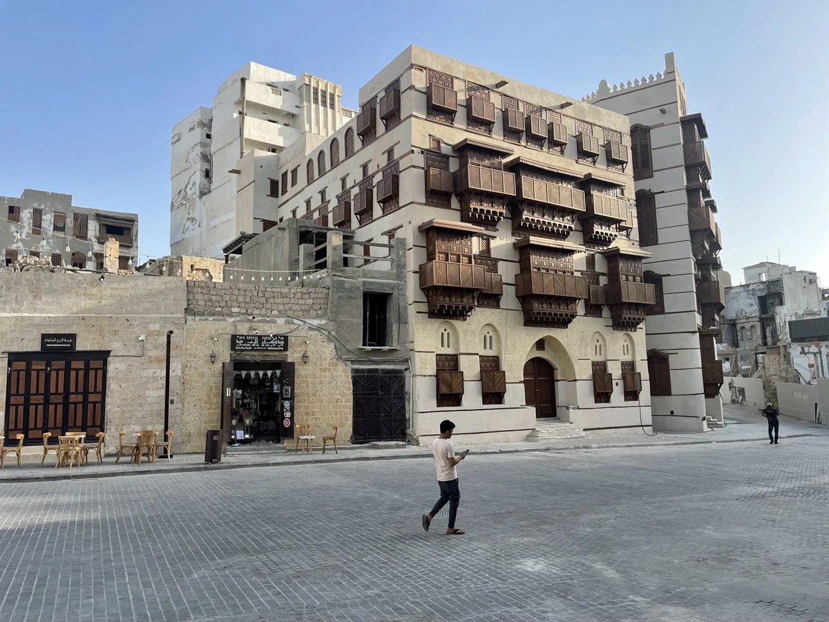 السعودية تستعيد أراضي متدهورة وتزرع شجرات جديدة