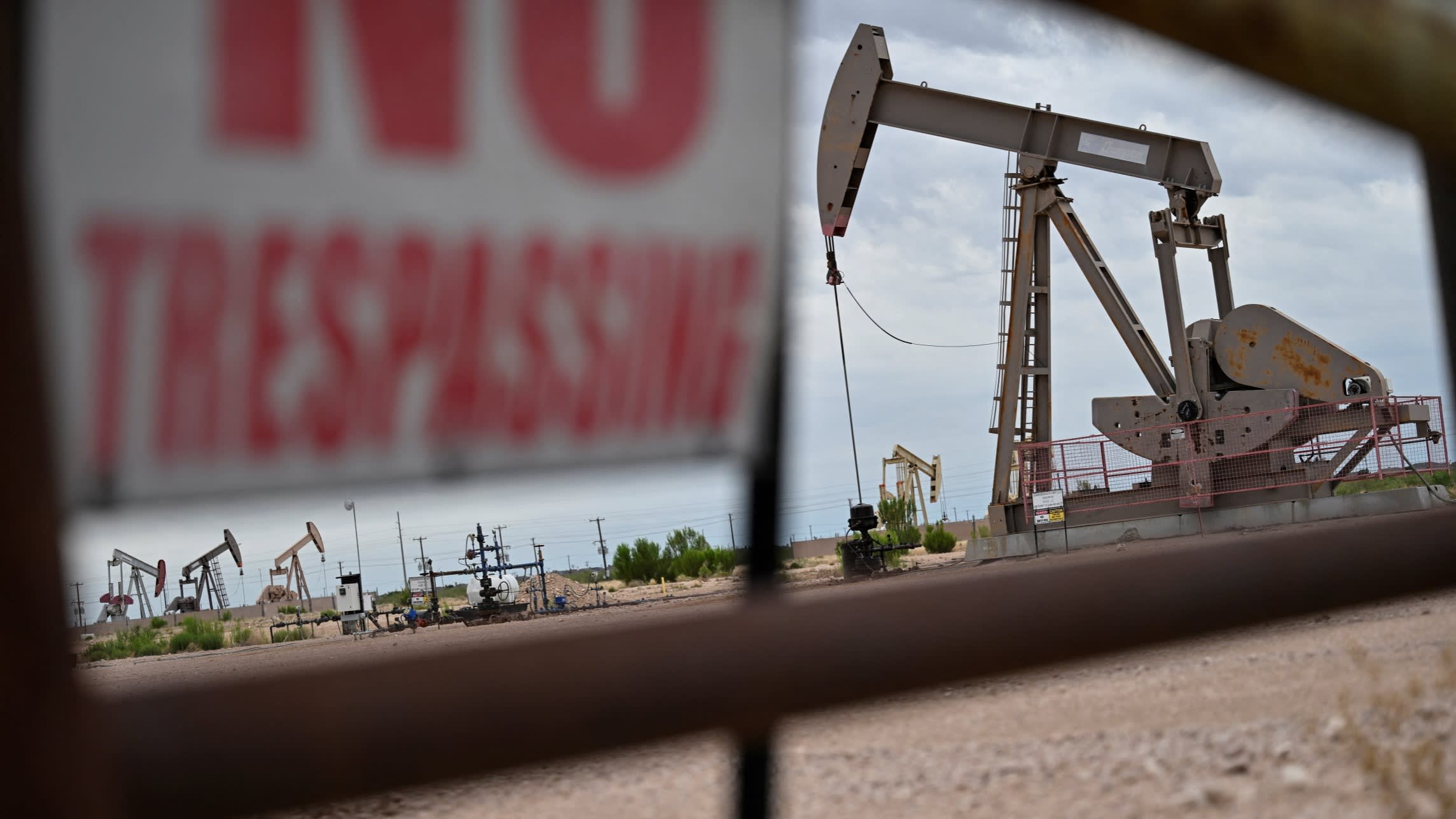 วิกฤตการเพิ่มราคาพลังงานและผลกระทบต่อธุรกรรมปิโตรเลียม