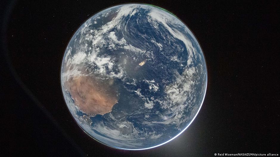 Artemis II mission surpasses halfway point to the moon