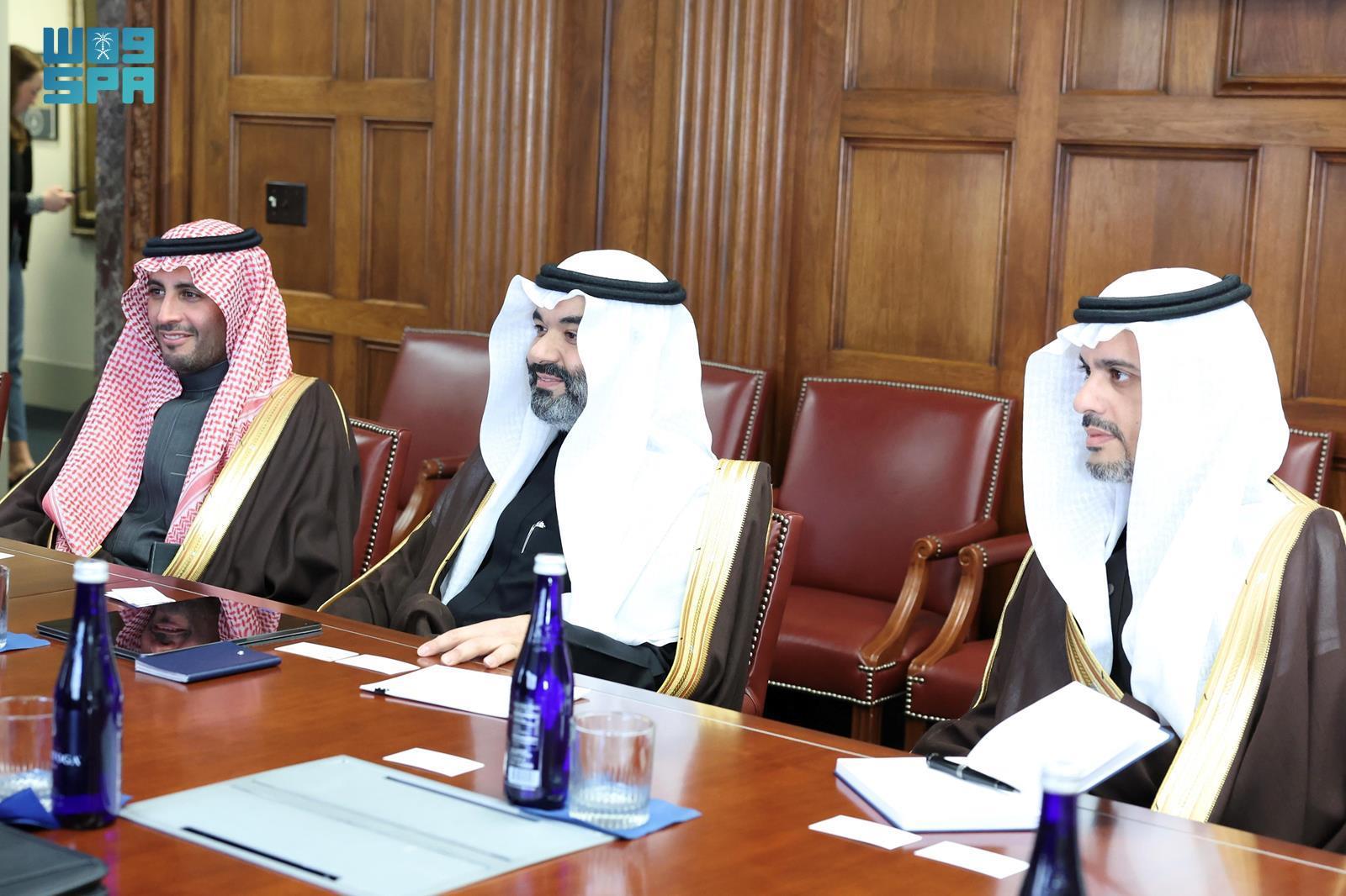 New West Data plant Börsengang in den USA