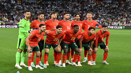 منتخب البرتغال يرتدي أساور خاصة في كأس العالم 2026