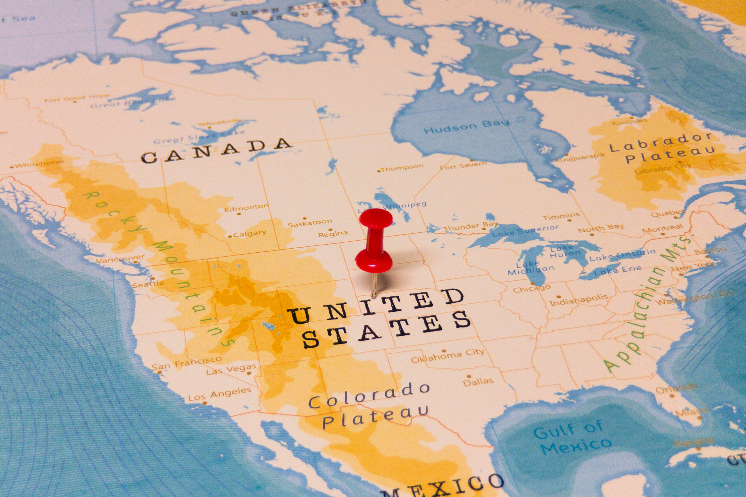 صفقة جديدة تُعيد تشكيل المشهد الاقتصادي العالمي