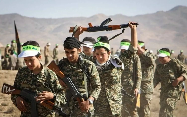 إيران: 14 مليون متطوع للدفاع عن الوطن في مواجهة التهديدات