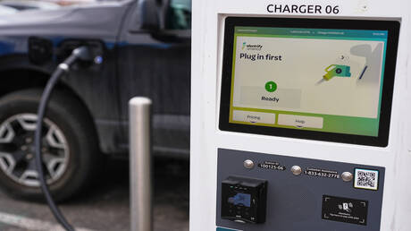 Steigende Kraftstoffpreise treiben Europäer zu Elektroautos