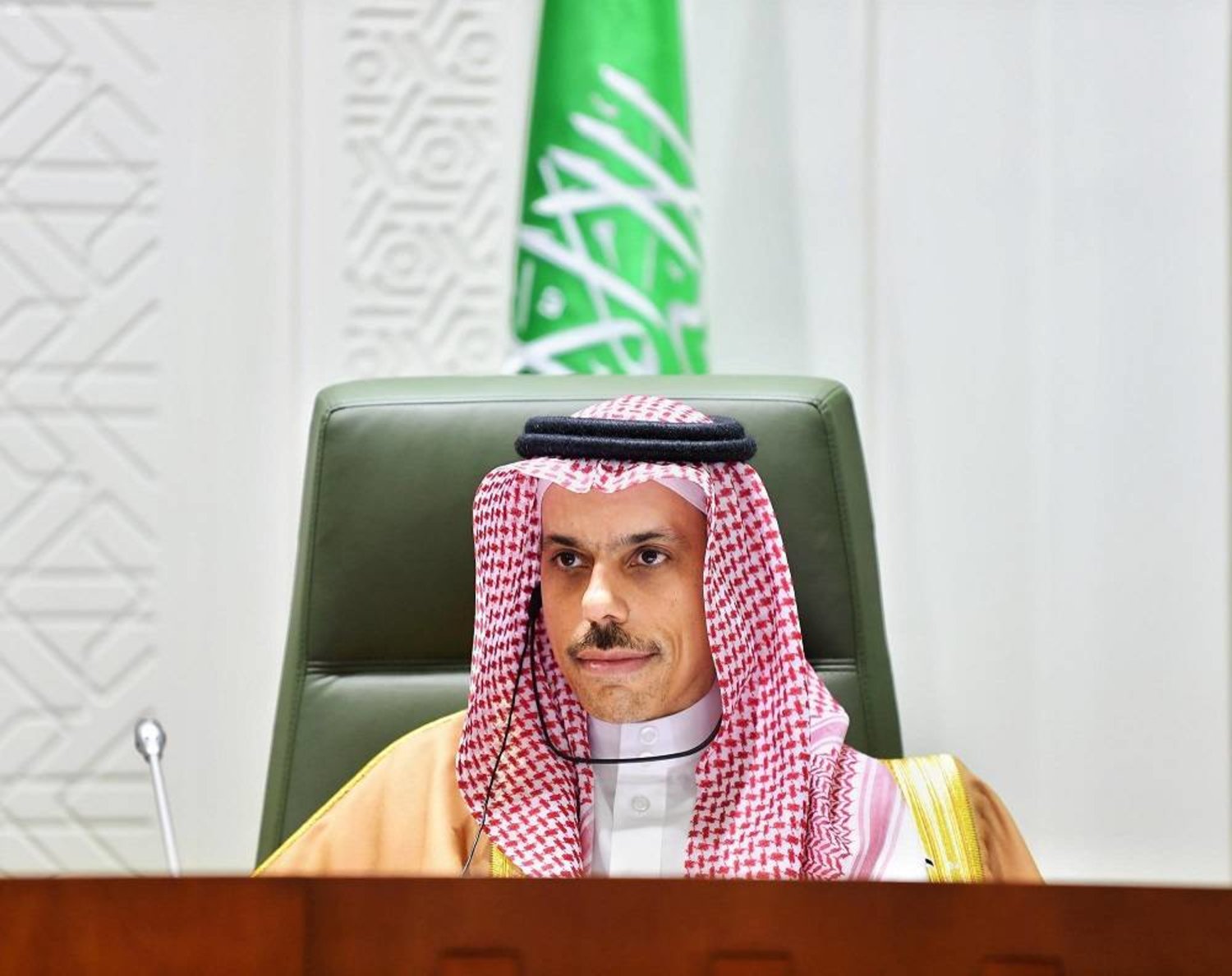 Telefonat zwischen dem saudischen Außenminister und Lettland