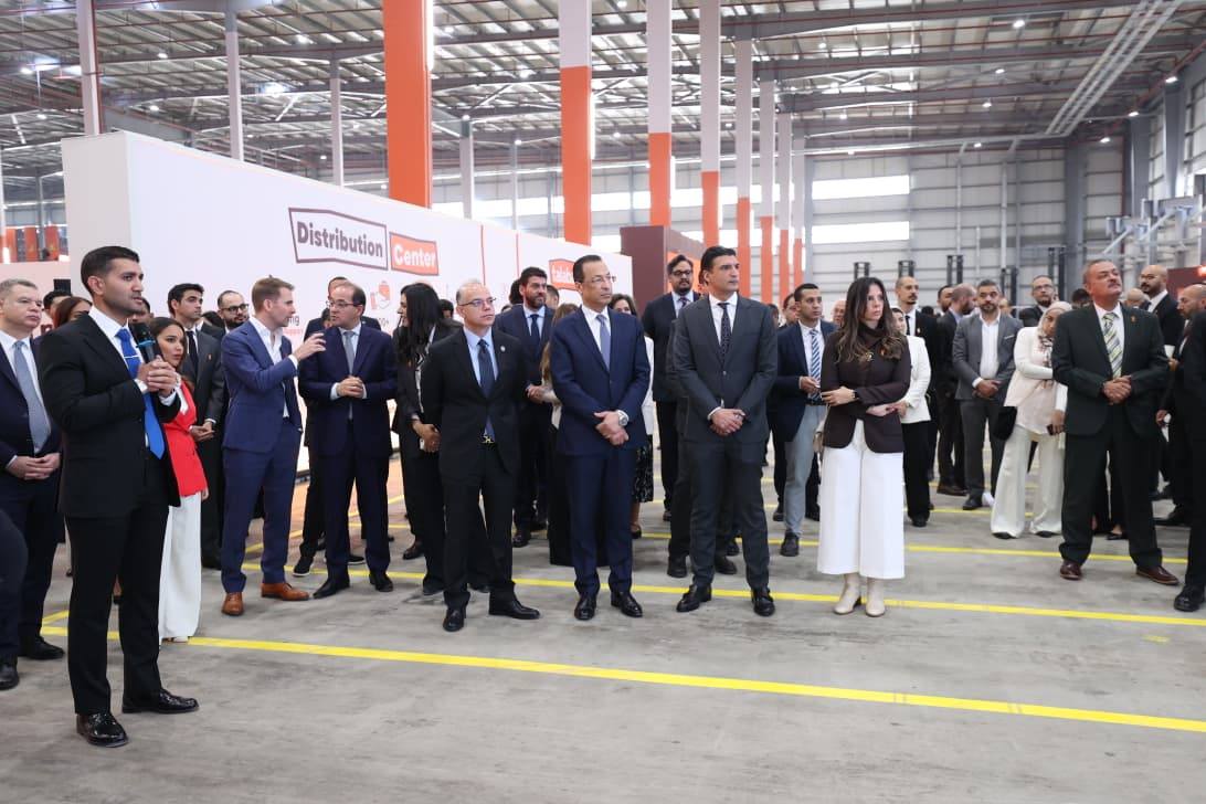 افتتاح مركز توزيع التجارة السريعة في مصر