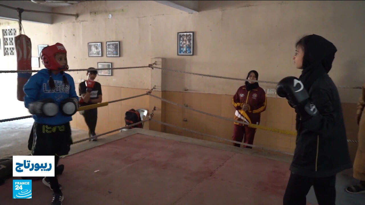 نساء باكستان يقتحمن الملاكمة ويتحدين الأعراف الاجتماعية