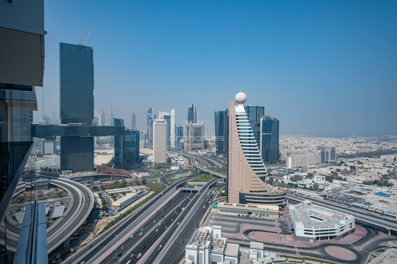 استهداف الثريا للاتصالات في الشارقة بصاروخ إيراني