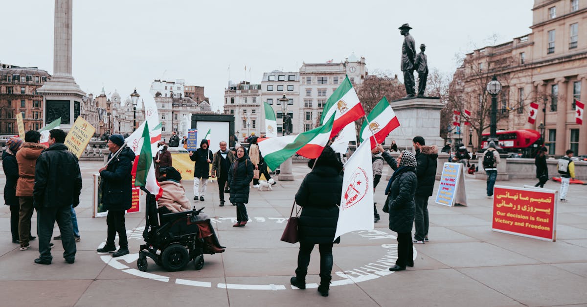 صواريخ إيرانية تسقط في 11 موقعًا داخل إسرائيل