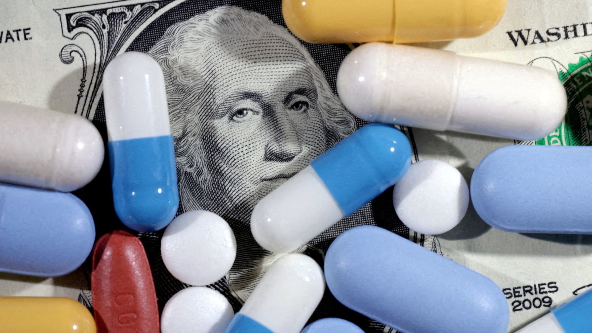 أرباح شركات الأدوية البريطانية في ظل السياسات الأمريكية