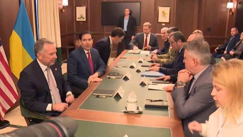 SNL British di London: Mampukah menghibur penonton?