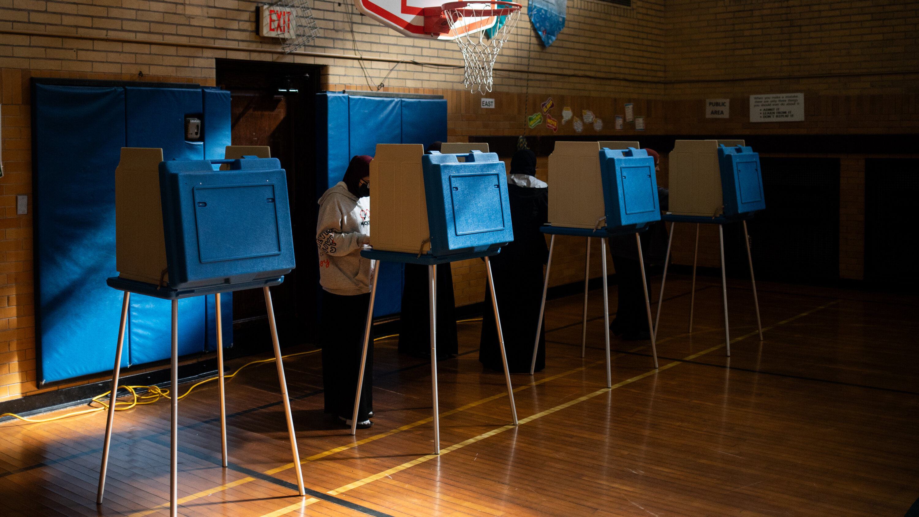 ترامب والمحاكم الأمريكية: سجلات الناخبين في خطر