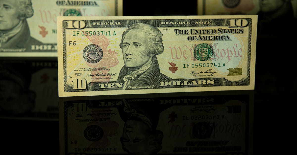 استقرار الدولار مع ترقب المحادثات الأمريكية الإيرانية