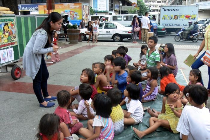 برنامج التعليم الشعبي للأطفال المشردين في بنغkulu