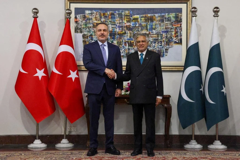 Diplomatic Meeting in Pakistan to Resolve Iranian Conflict