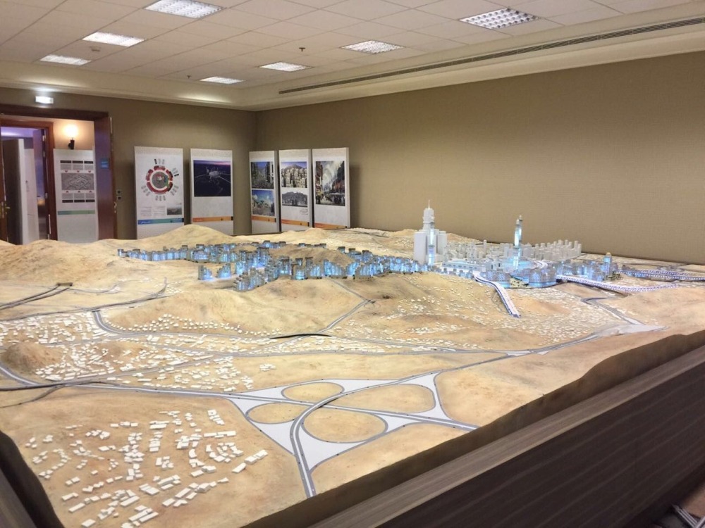 أمير مكة المكرمة يتلقى شكر "أبو ملحة"