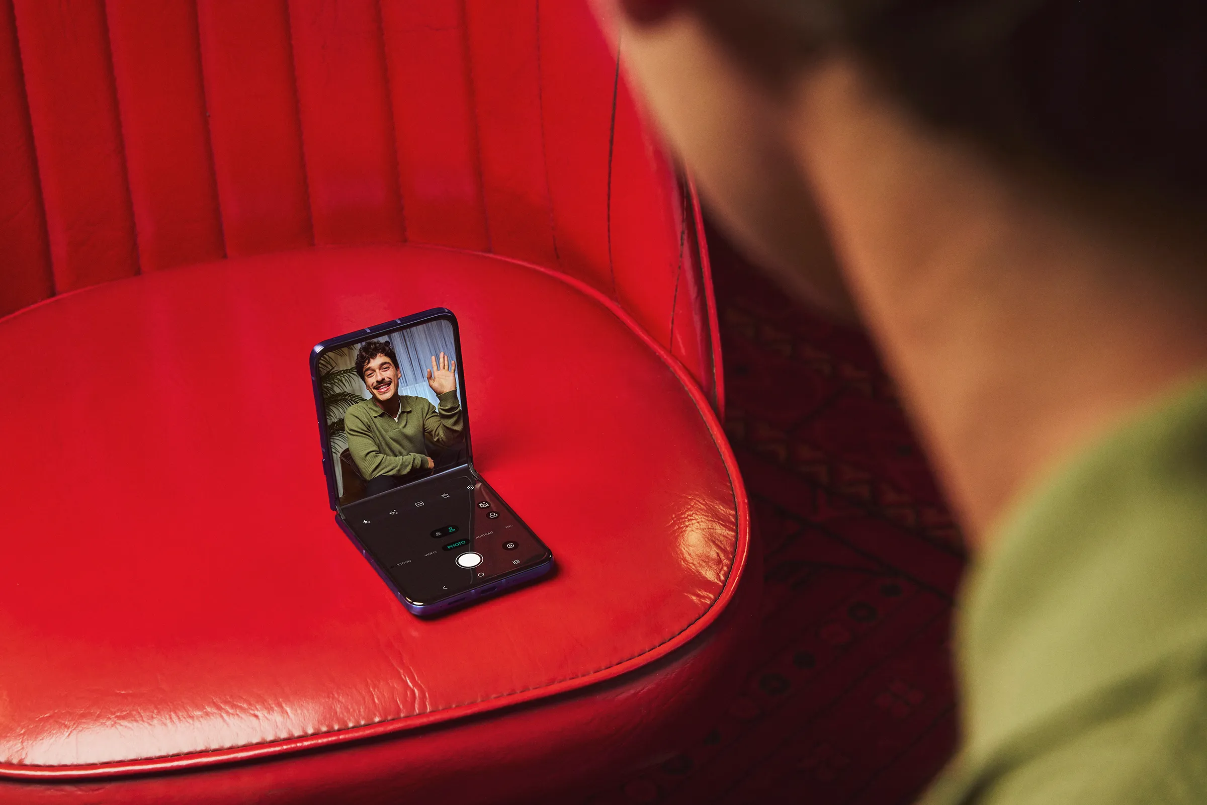 موتورولا تطلق هواتف Razr جديدة بأسعار مرتفعة