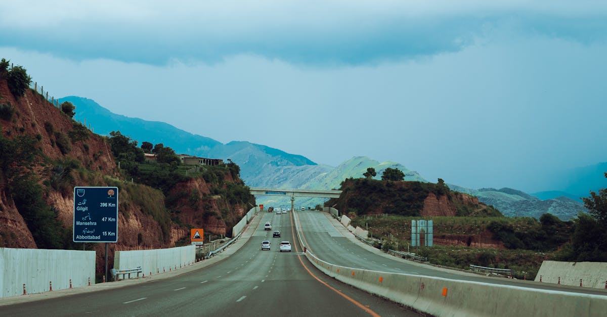 دعوة باكستان لضبط النفس بعد انتهاكات الهدنة