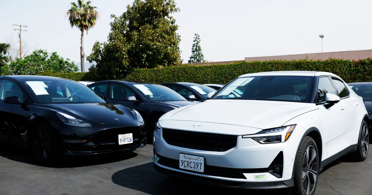 Augmentation des prix du gaz et demande pour voitures électriques