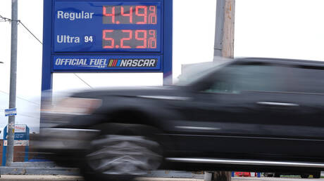 ارتفاع أسعار البنزين في الولايات المتحدة وأثره على الاقتصاد